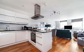 Deluxe Holborn Two Bedroom Apartment
